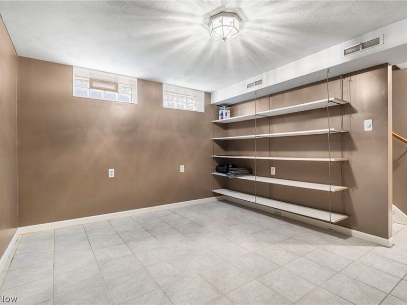 7427 Wefel Avenue, Brooklyn, OH 44144 Photo 17