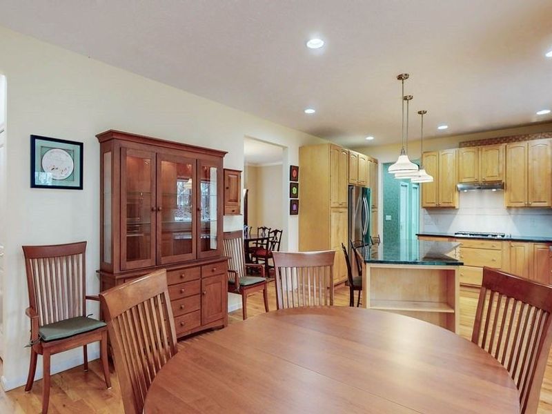 388 W Saint Andrews Drive, Highland Heights, OH 44143 Photo 12