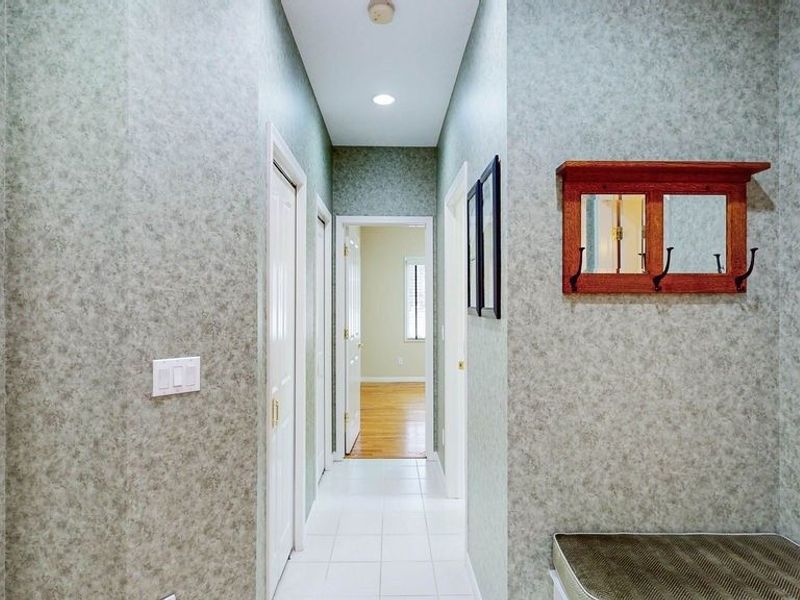 388 W Saint Andrews Drive, Highland Heights, OH 44143 Photo 23