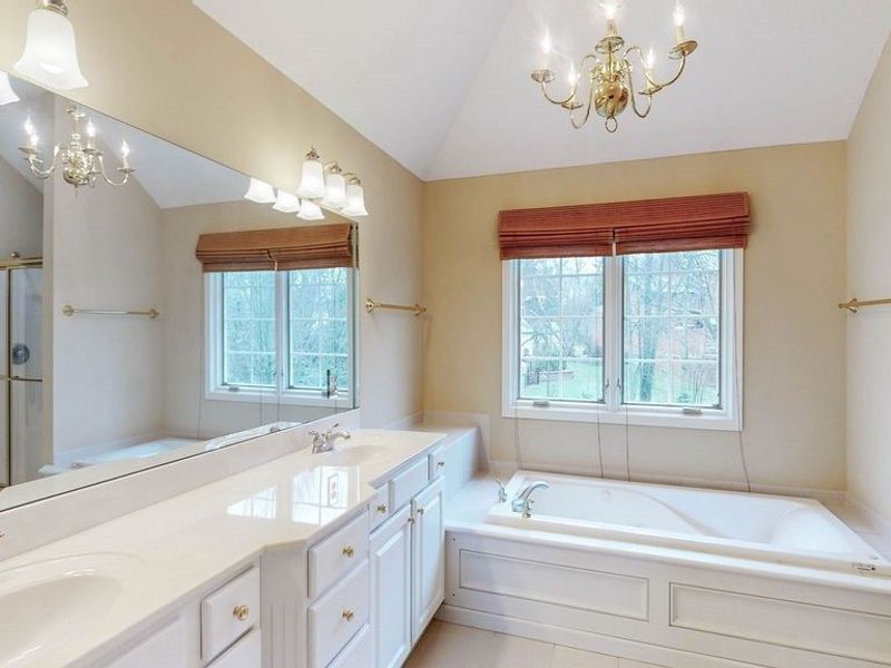 388 W Saint Andrews Drive, Highland Heights, OH 44143 Photo 34