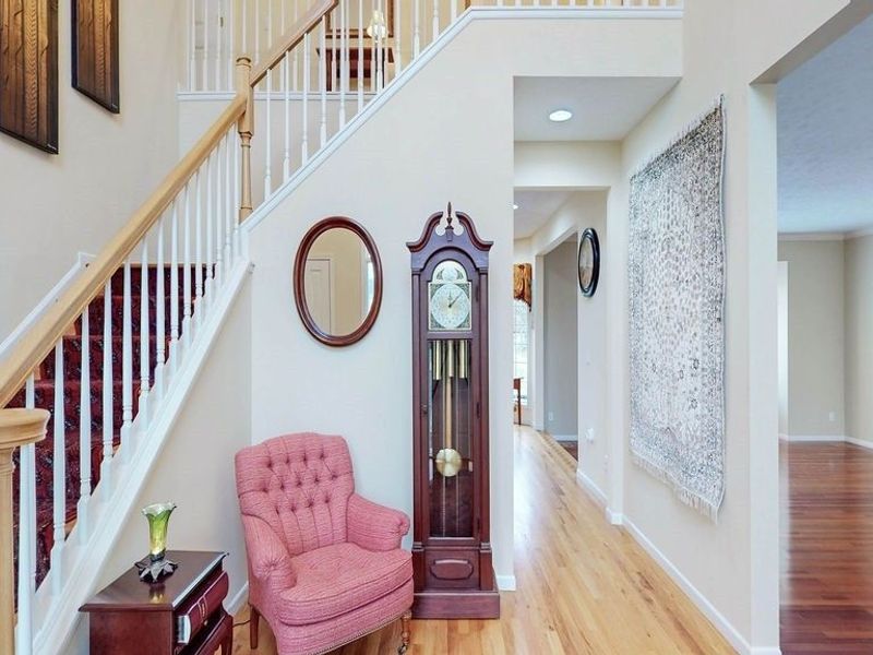 388 W Saint Andrews Drive, Highland Heights, OH 44143 Photo 6