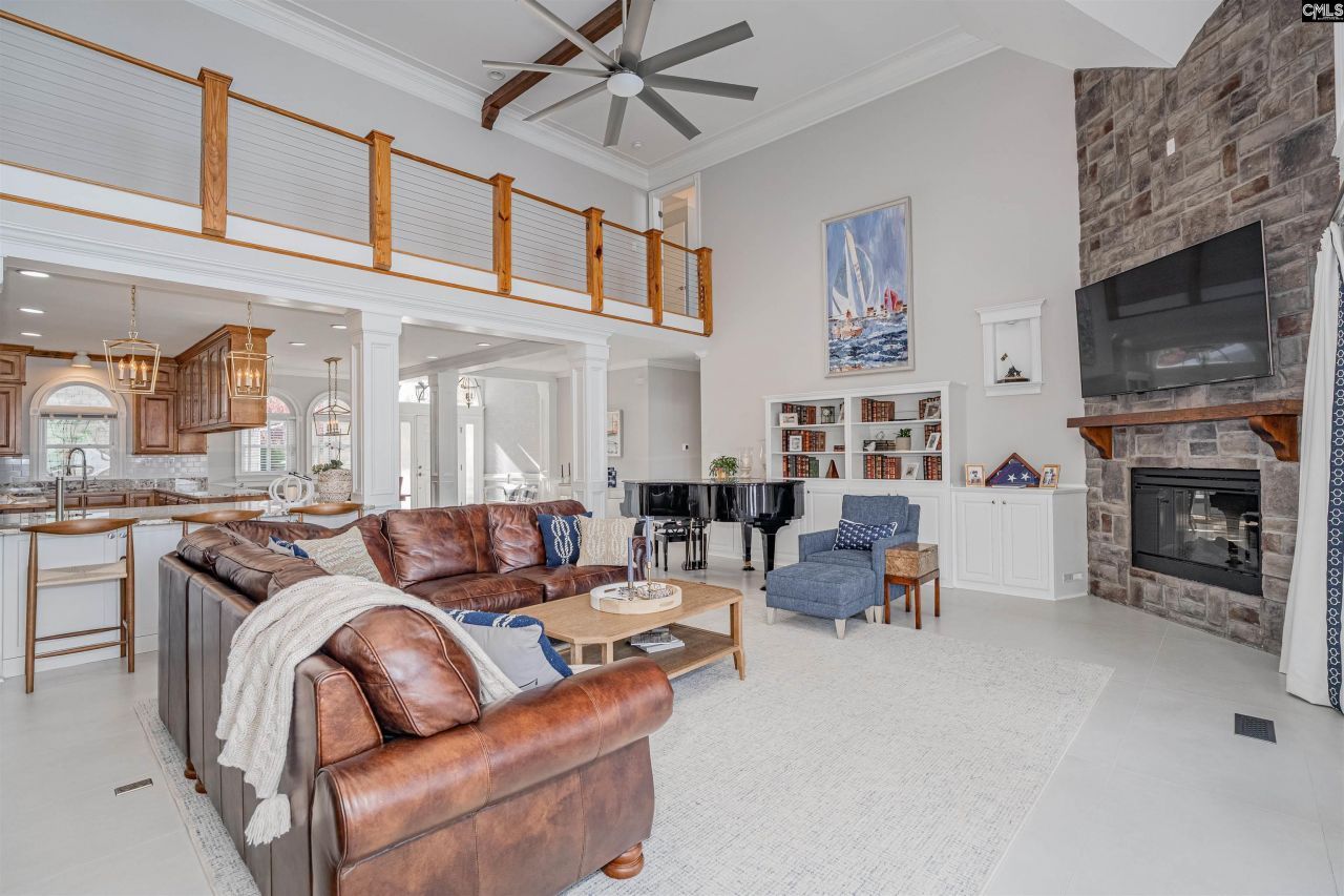 416 W Point Drive  Photo 11