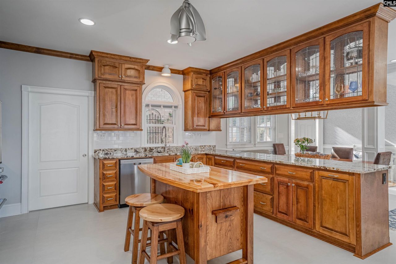 416 W Point Drive  Photo 13