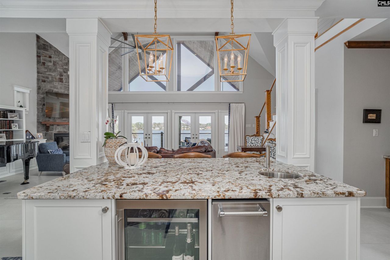 416 W Point Drive  Photo 17