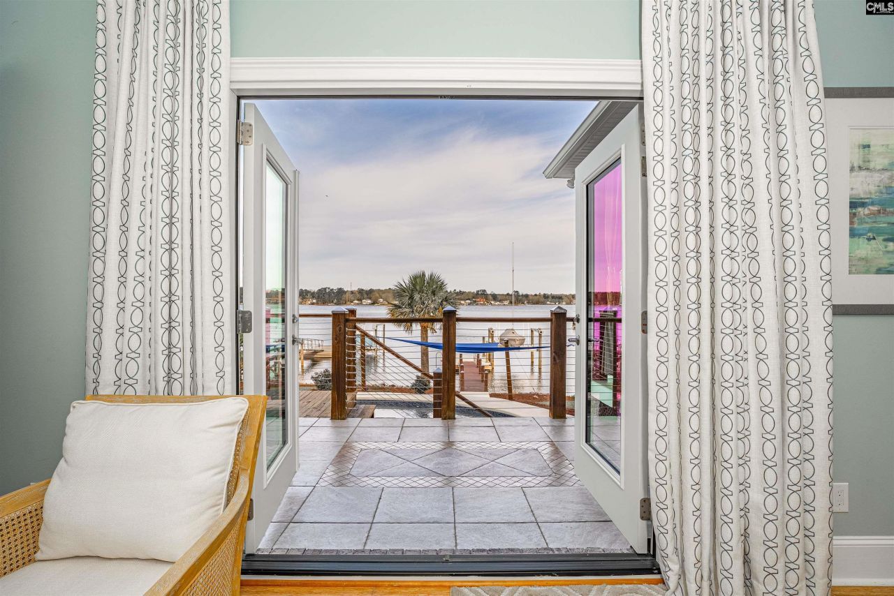 416 W Point Drive  Photo 24