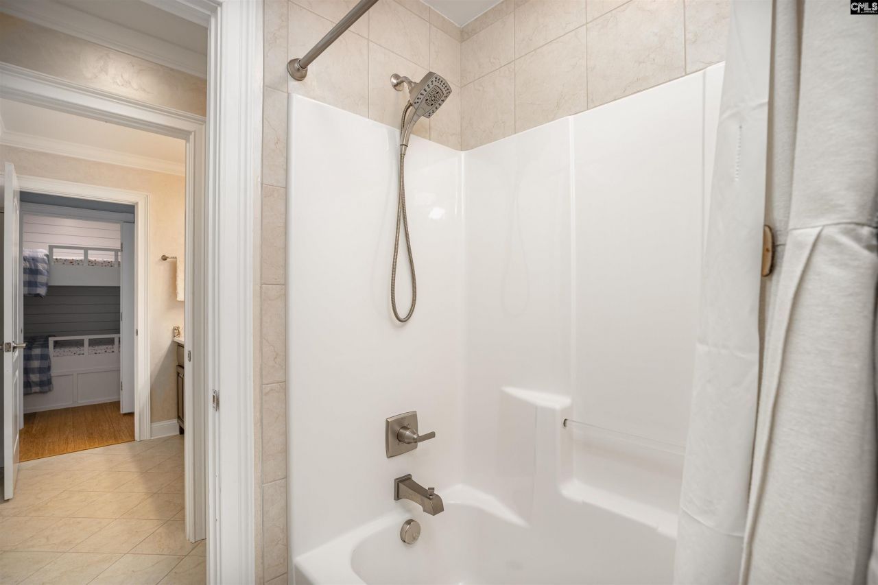 416 W Point Drive  Photo 31