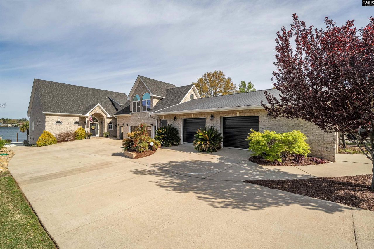 416 W Point Drive  Photo 6