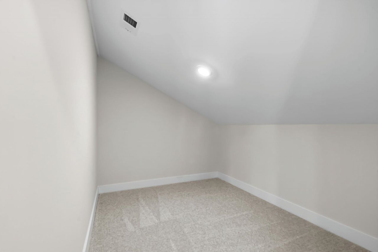 653 Bolder Way Photo 43