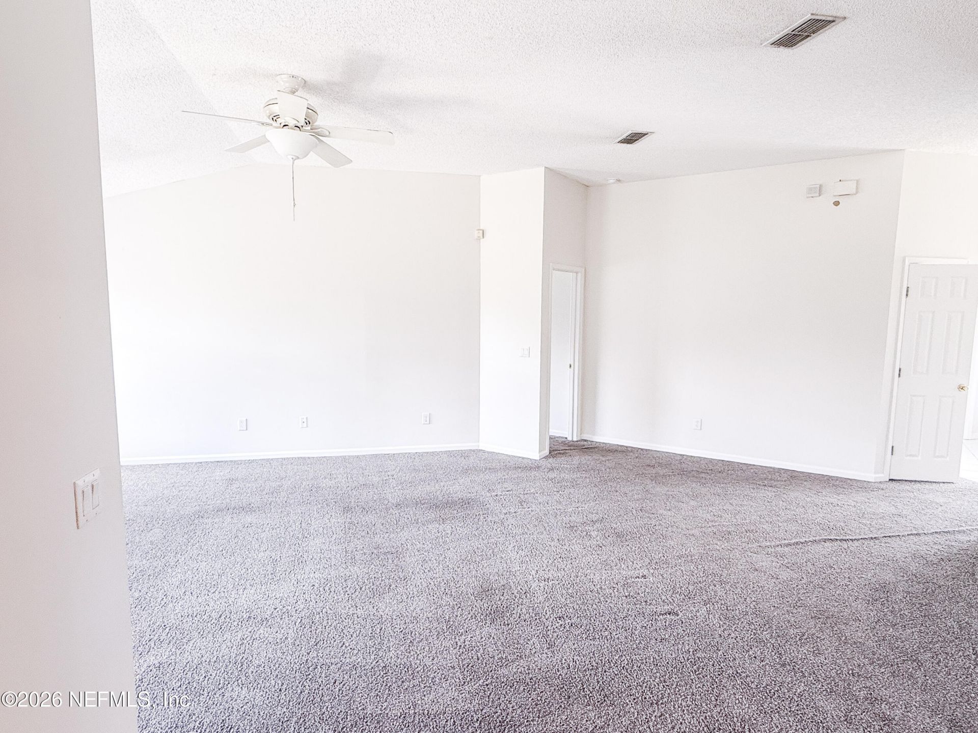 6112 Winding Bridge Drive, Jacksonville, FL 32277 Photo