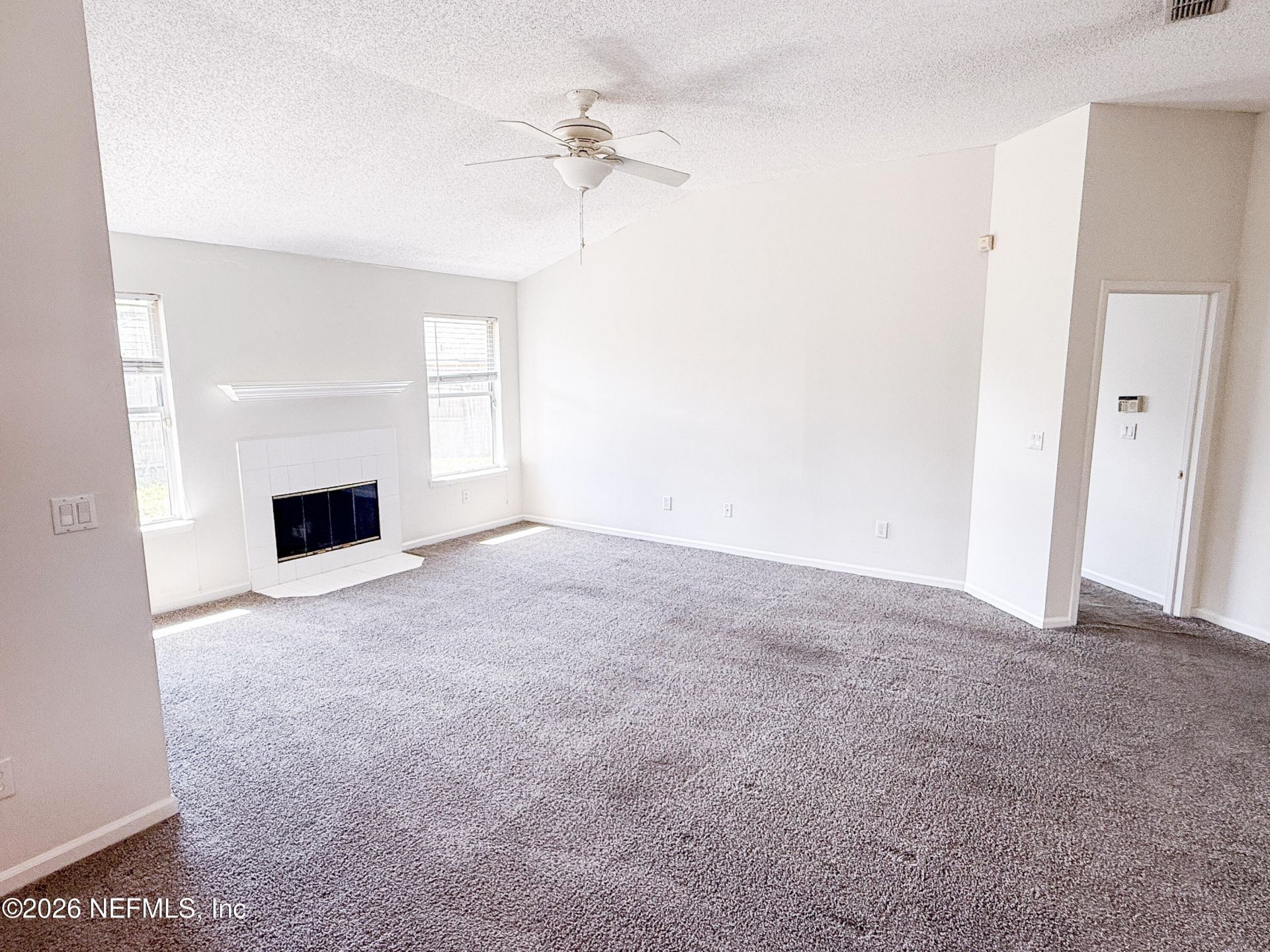 6112 Winding Bridge Drive, Jacksonville, FL 32277 Photo