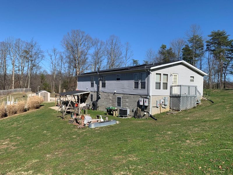 10049 Webb Road, Logan, OH 43138 Photo 5