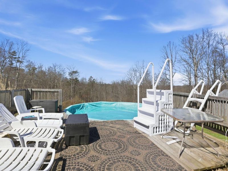 10049 Webb Road, Logan, OH 43138 Photo 6