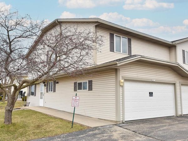 638 Beaus Bay, Unit 1, Slinger, WI 53086