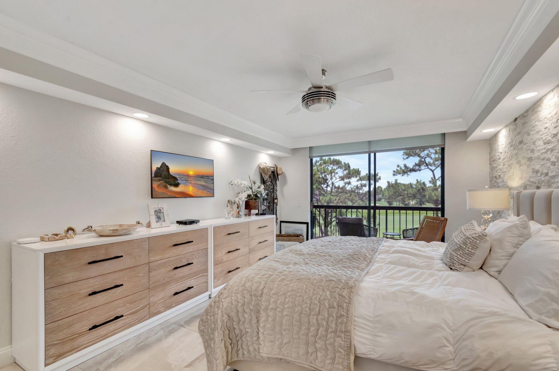 5279 S Fountains Dr S S, Unit 304, Lake Worth, FL 33467 Photo