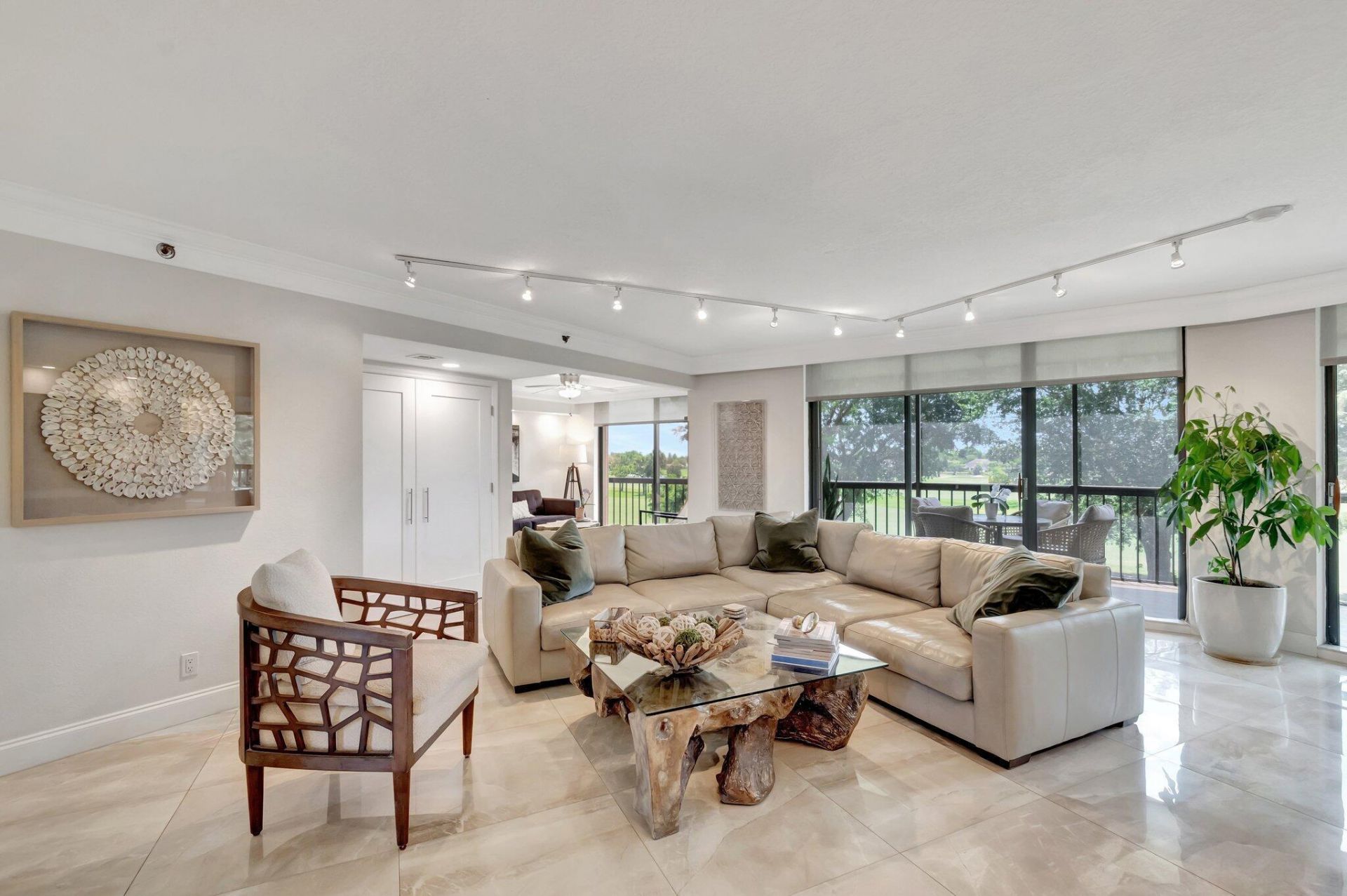 5279 S Fountains Dr S S, Unit 304, Lake Worth, FL 33467 Photo