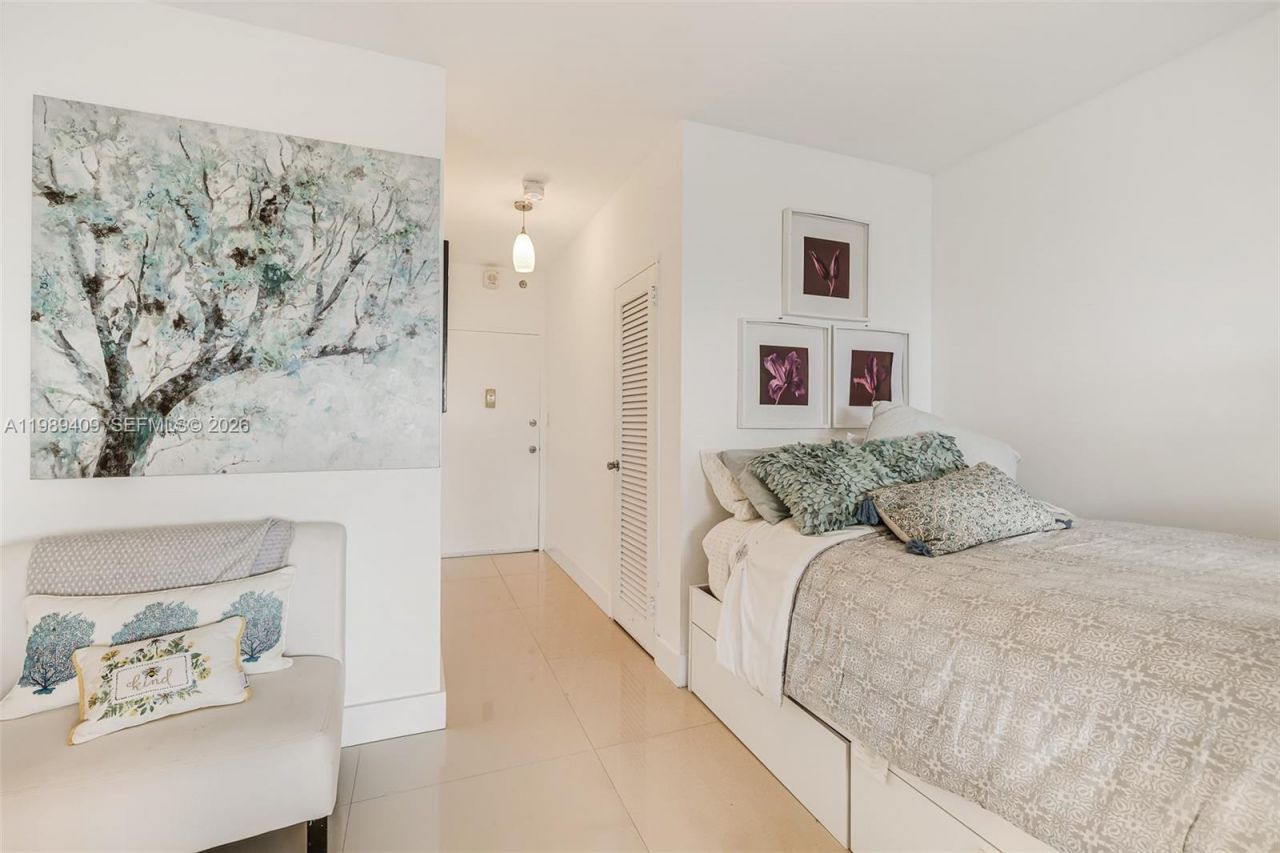 3 Island Ave , Unit 14A, Miami Beach, FL 33139 Photo