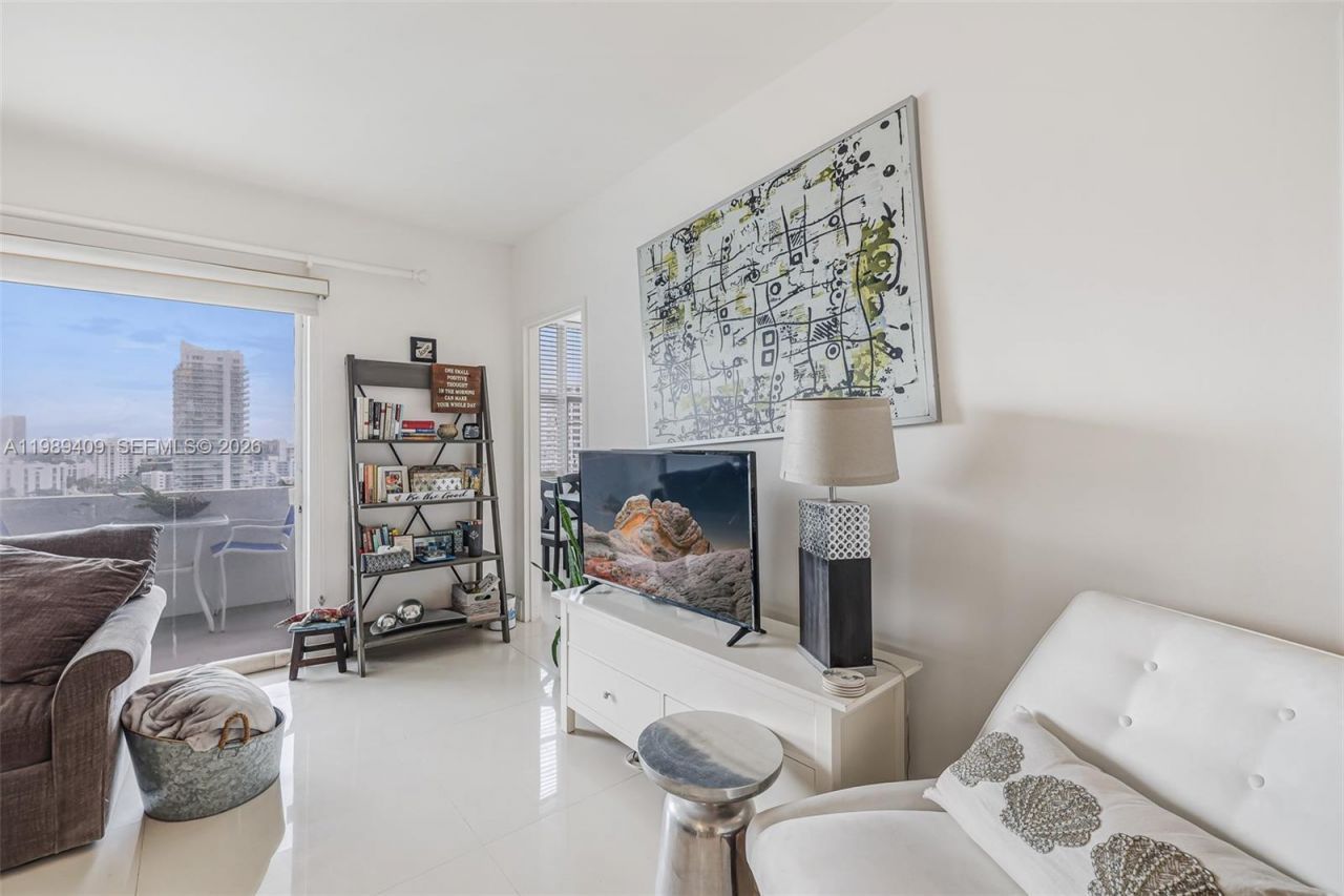 3 Island Ave , Unit 14A, Miami Beach, FL 33139 Photo