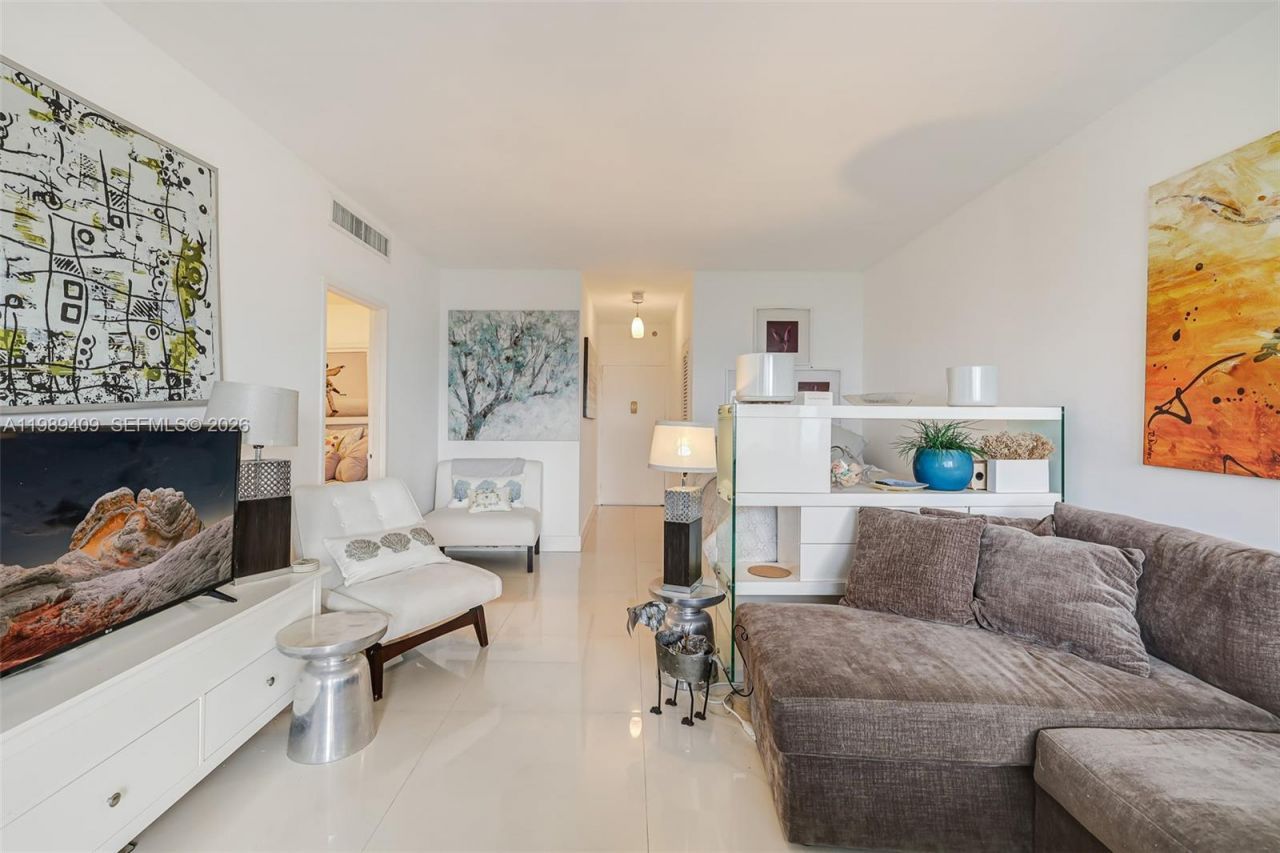 3 Island Ave , Unit 14A, Miami Beach, FL 33139 Photo