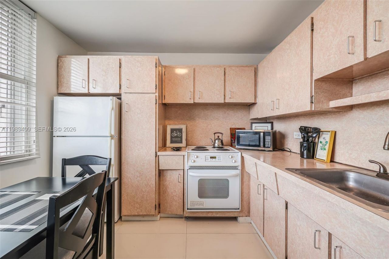 3 Island Ave , Unit 14A, Miami Beach, FL 33139 Photo