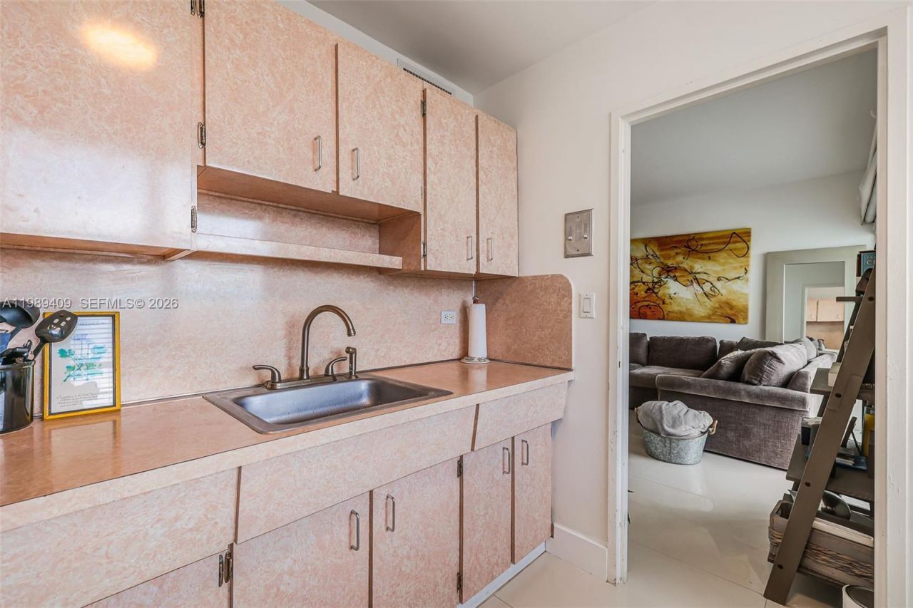 3 Island Ave , Unit 14A, Miami Beach, FL 33139 Photo