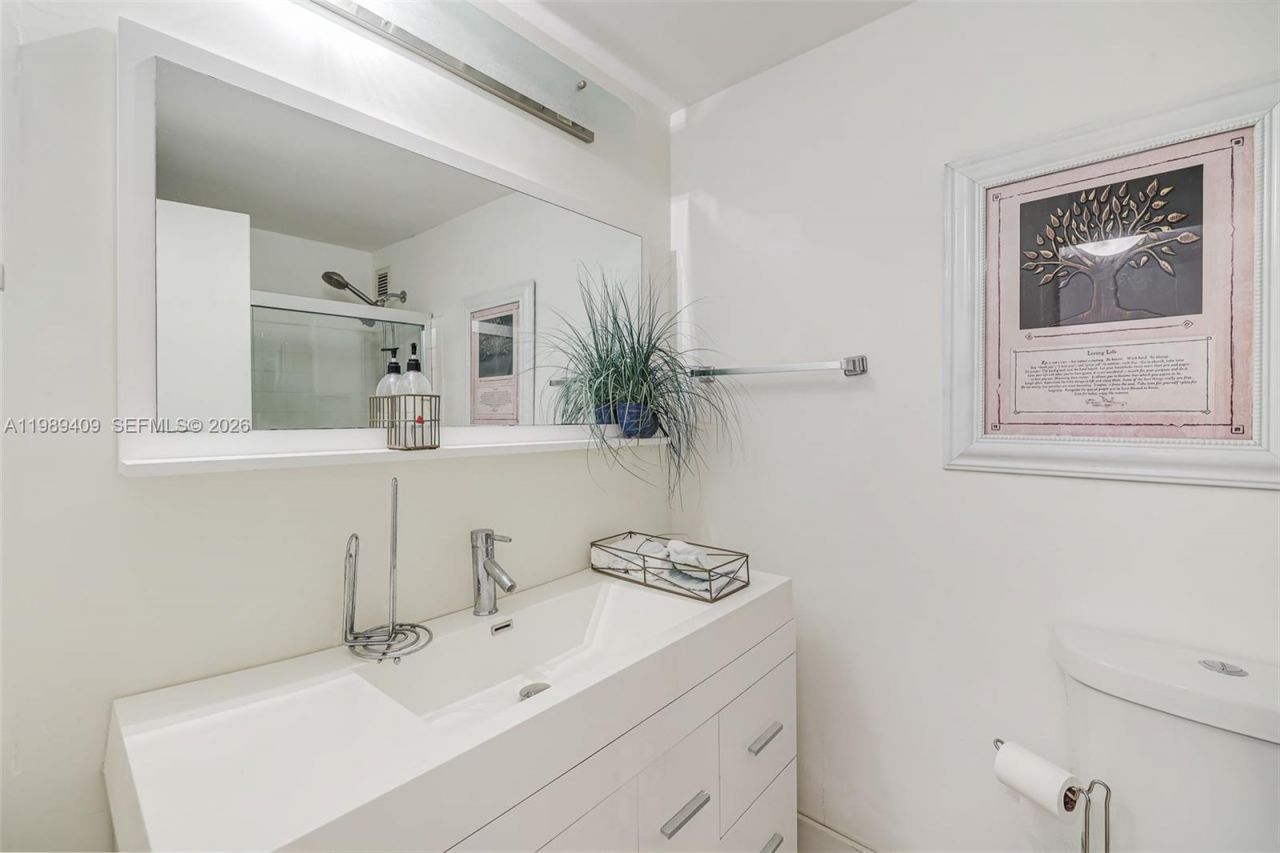 3 Island Ave , Unit 14A, Miami Beach, FL 33139 Photo