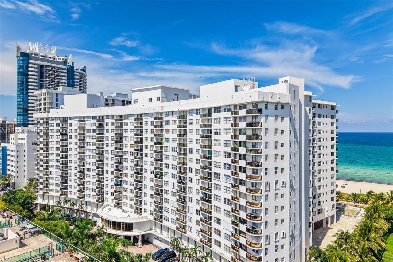 6039 Collins Ave , Unit 833, Miami Beach, FL 33140 Photo