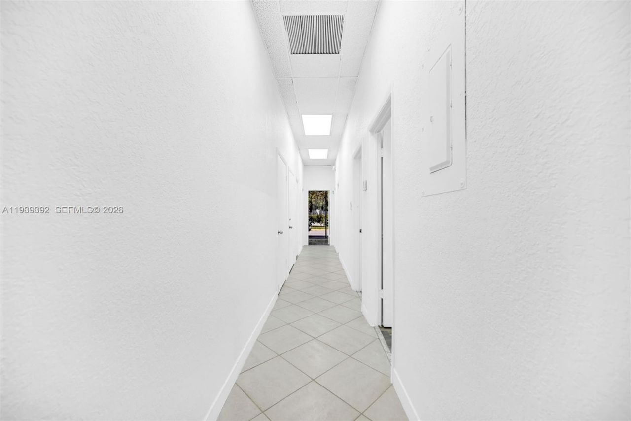 3801 N University Dr, Unit 502, Sunrise, FL 33351 Photo