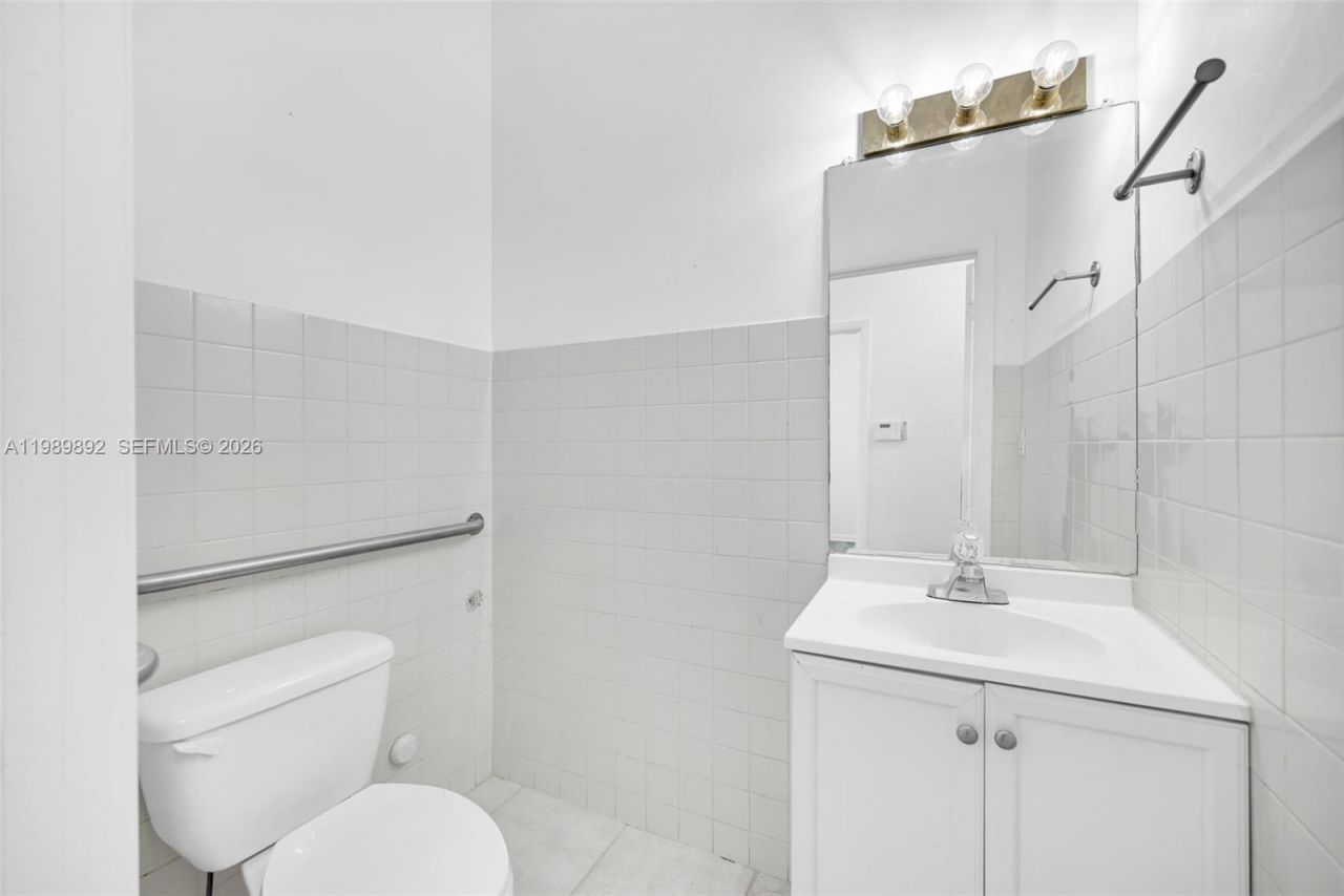 3801 N University Dr, Unit 502, Sunrise, FL 33351 Photo