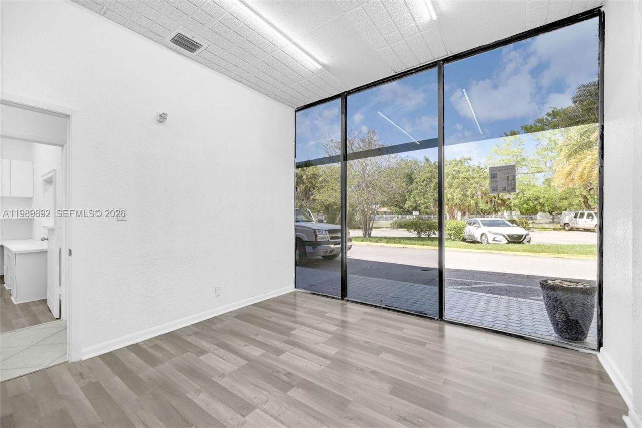 3801 N University Dr, Unit 502, Sunrise, FL 33351 Photo