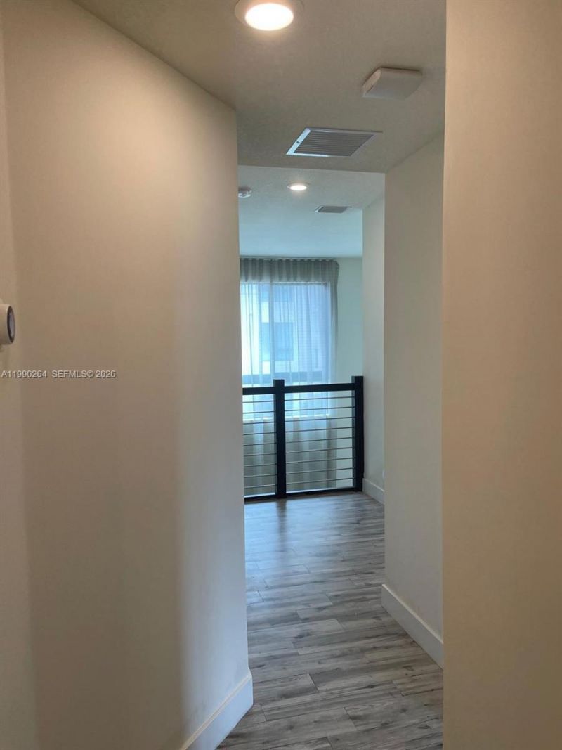 4700 NW 84th Ave , Unit 17, Doral, FL 33166 Photo