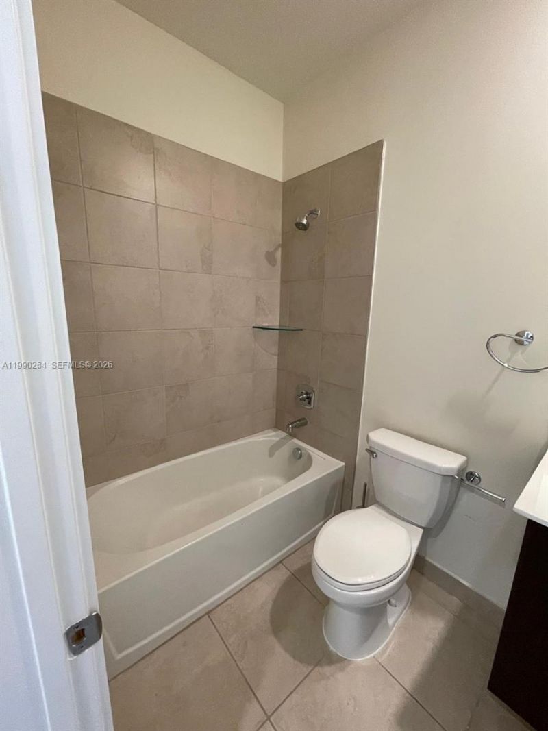4700 NW 84th Ave , Unit 17, Doral, FL 33166 Photo