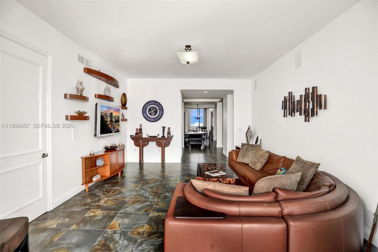 18101 Collins Ave , Unit 4106 + Cab, Sunny Isles Beach, FL 33160 Photo