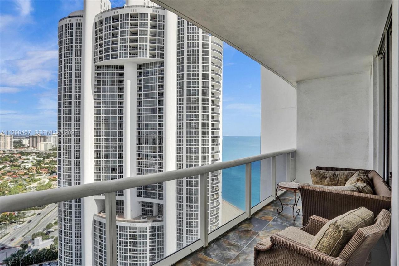 18101 Collins Ave , Unit 4106 + Cab, Sunny Isles Beach, FL 33160 Photo