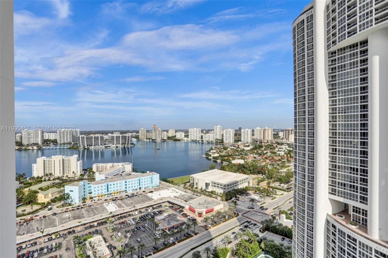 18101 Collins Ave , Unit 4106 + Cab, Sunny Isles Beach, FL 33160 Photo