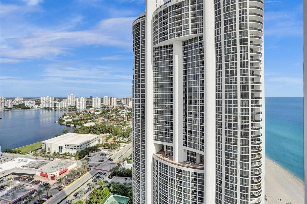18101 Collins Ave , Unit 4106 + Cab, Sunny Isles Beach, FL 33160 Photo