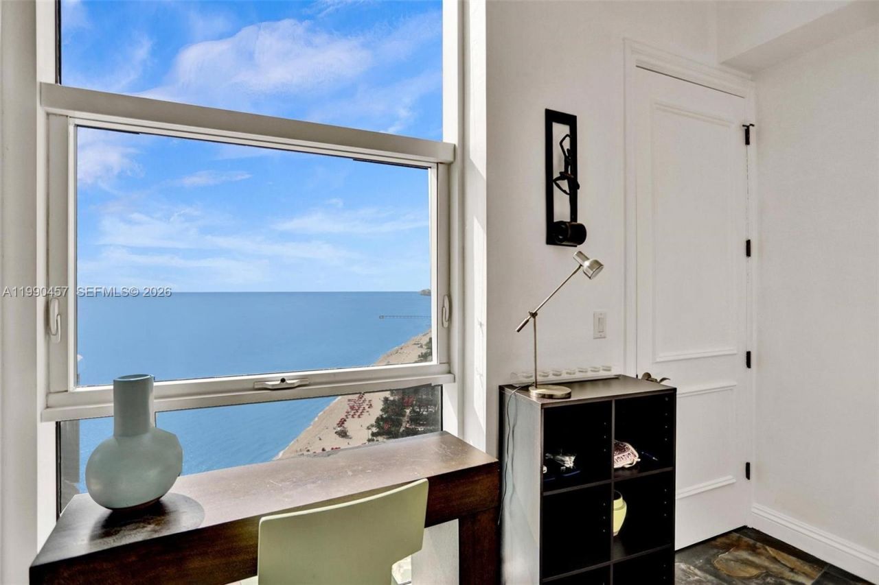 18101 Collins Ave , Unit 4106 + Cab, Sunny Isles Beach, FL 33160 Photo