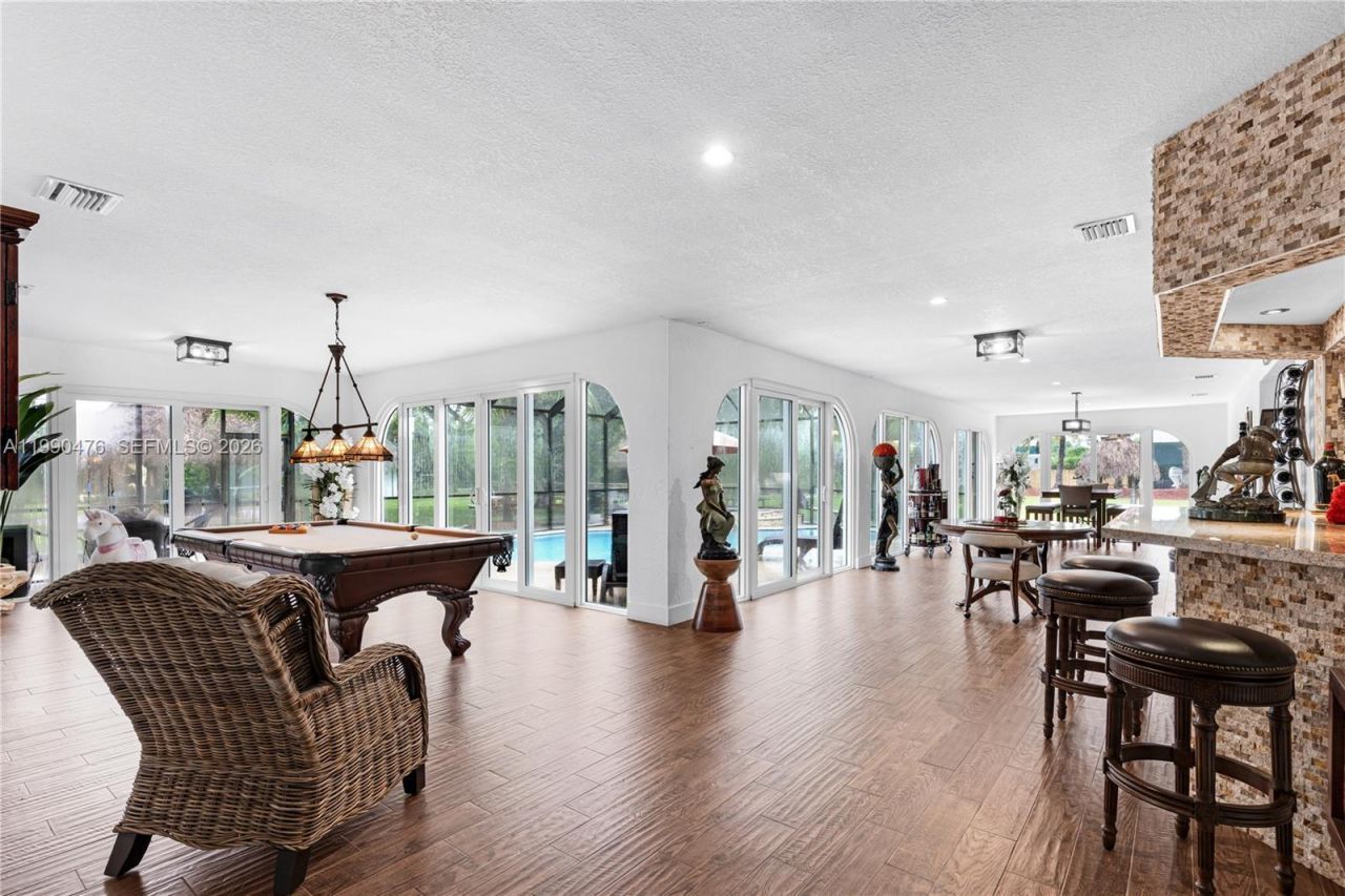 18851 SW 218th St, Miami, FL 33170 Photo