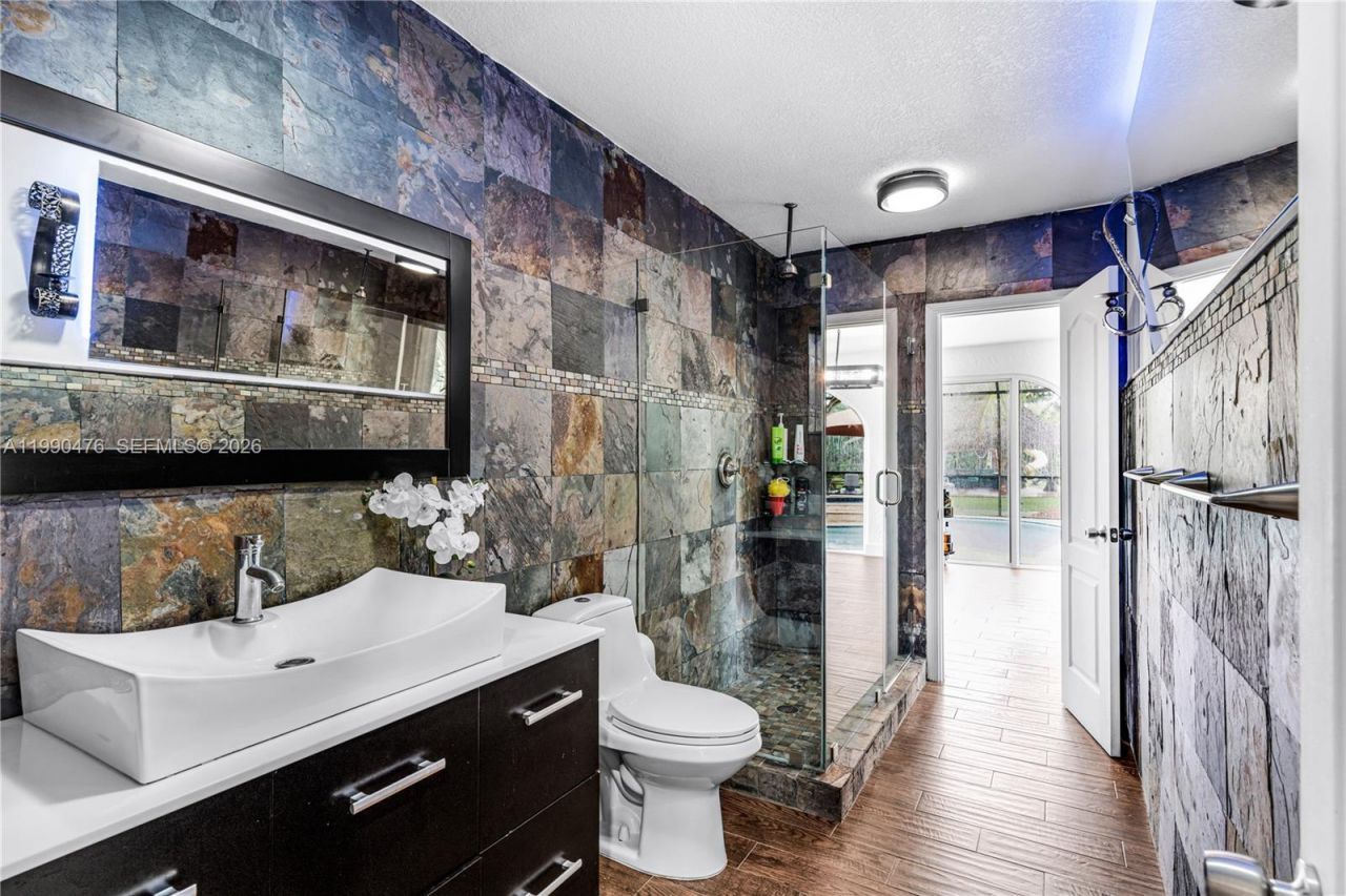 18851 SW 218th St, Miami, FL 33170 Photo