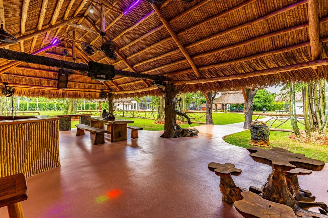 18851 SW 218th St, Miami, FL 33170 Photo