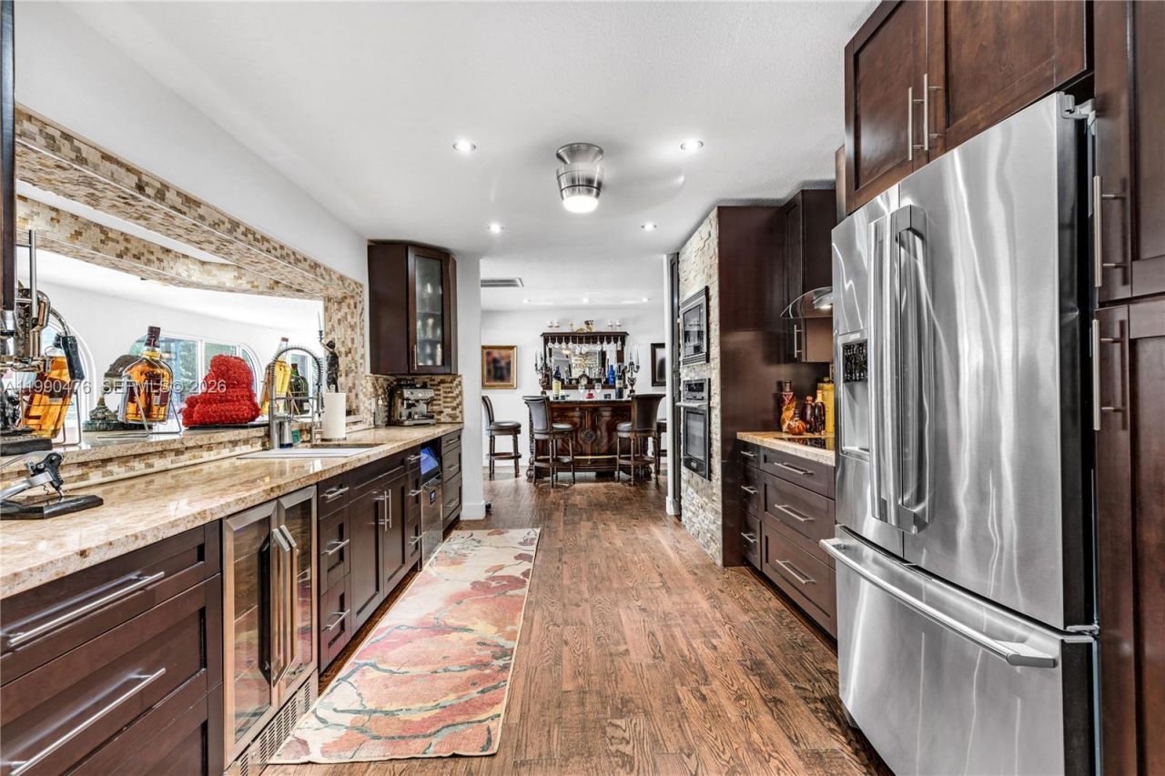 18851 SW 218th St, Miami, FL 33170 Photo