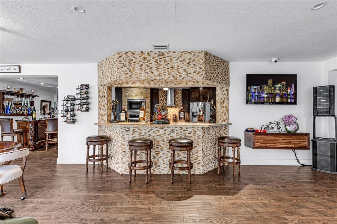 18851 SW 218th St, Miami, FL 33170 Photo