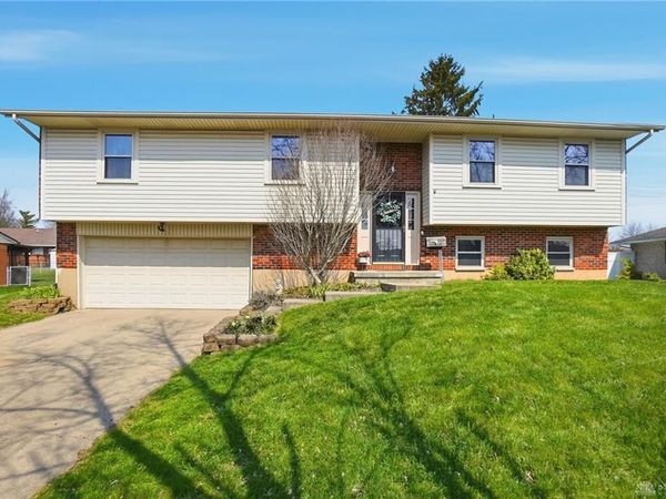 1221 Nassau Drive, Miamisburg, OH 45342