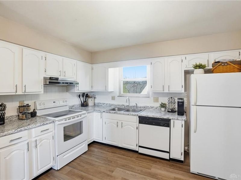 1221 Nassau Drive, Miamisburg, OH 45342 Photo 11