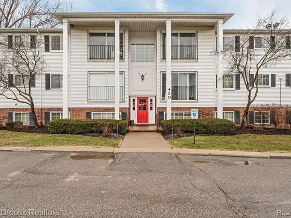 420 Baldwin Avenue, Rochester, MI 48307