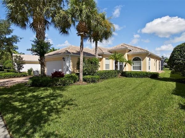 7919 Valentina CT, NAPLES, FL 34114