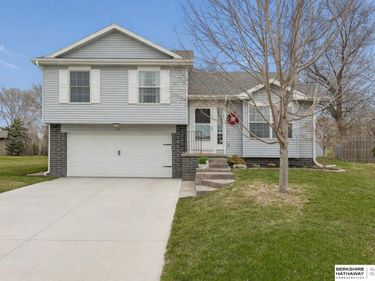 6213 N 79th Circle, Omaha, NE 68134