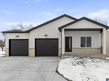 1311 SW 36th Street , Lincoln, NE 68522