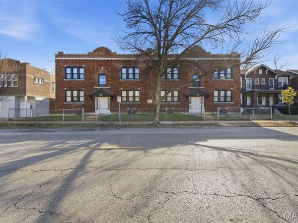 3656 Bates Street , St Louis, MO 63116