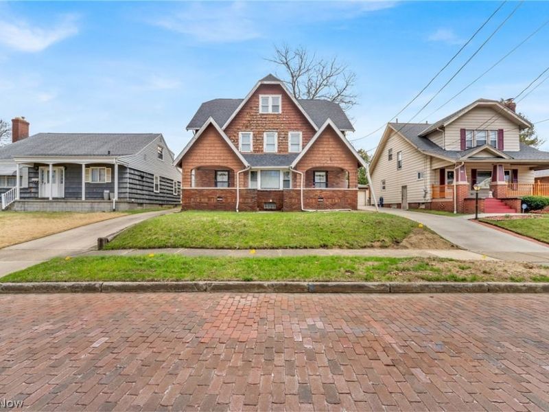 967 Oakland Avenue, Akron, OH 44310 Photo 2