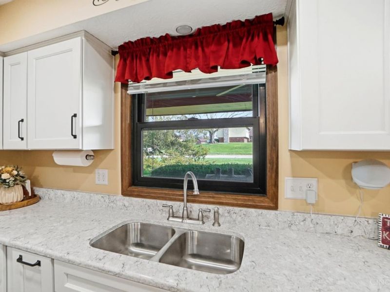 2312 Bevington Lane, Hamilton, OH 45013 Photo 14